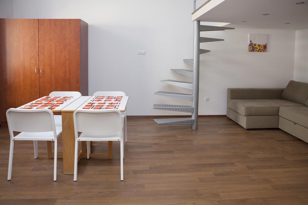 Cute Downtown Studios Budapest Luaran gambar