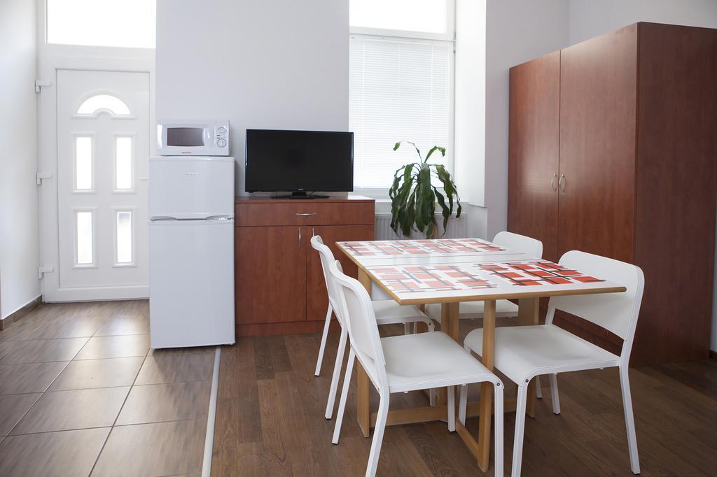 Cute Downtown Studios Budapest Luaran gambar