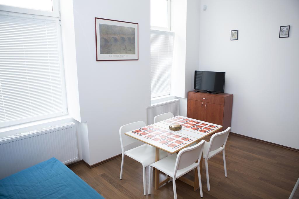 Cute Downtown Studios Budapest Luaran gambar